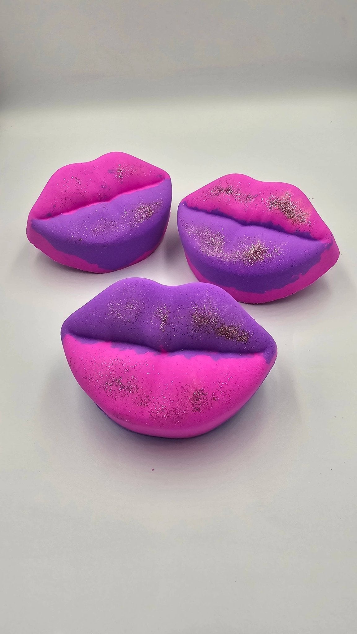 Lips bath bombs handmade Unicorn Sparkle - Something about Sofia